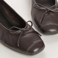 Reqins BALLERINES A TALONS KYRIEL CUIR MARRON Hot